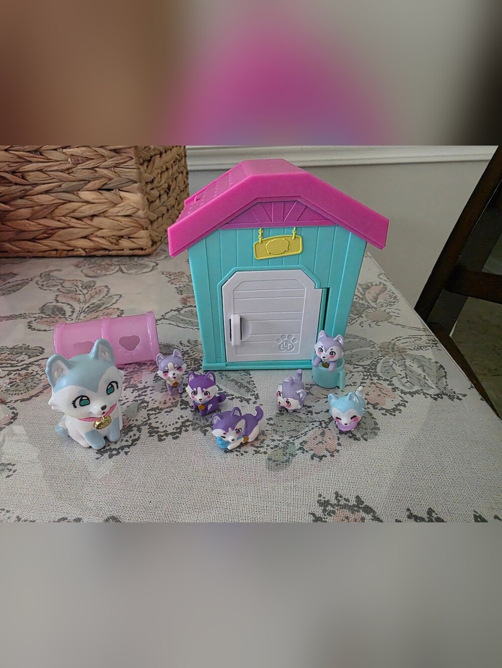 Little live pets mama surprise husky house set